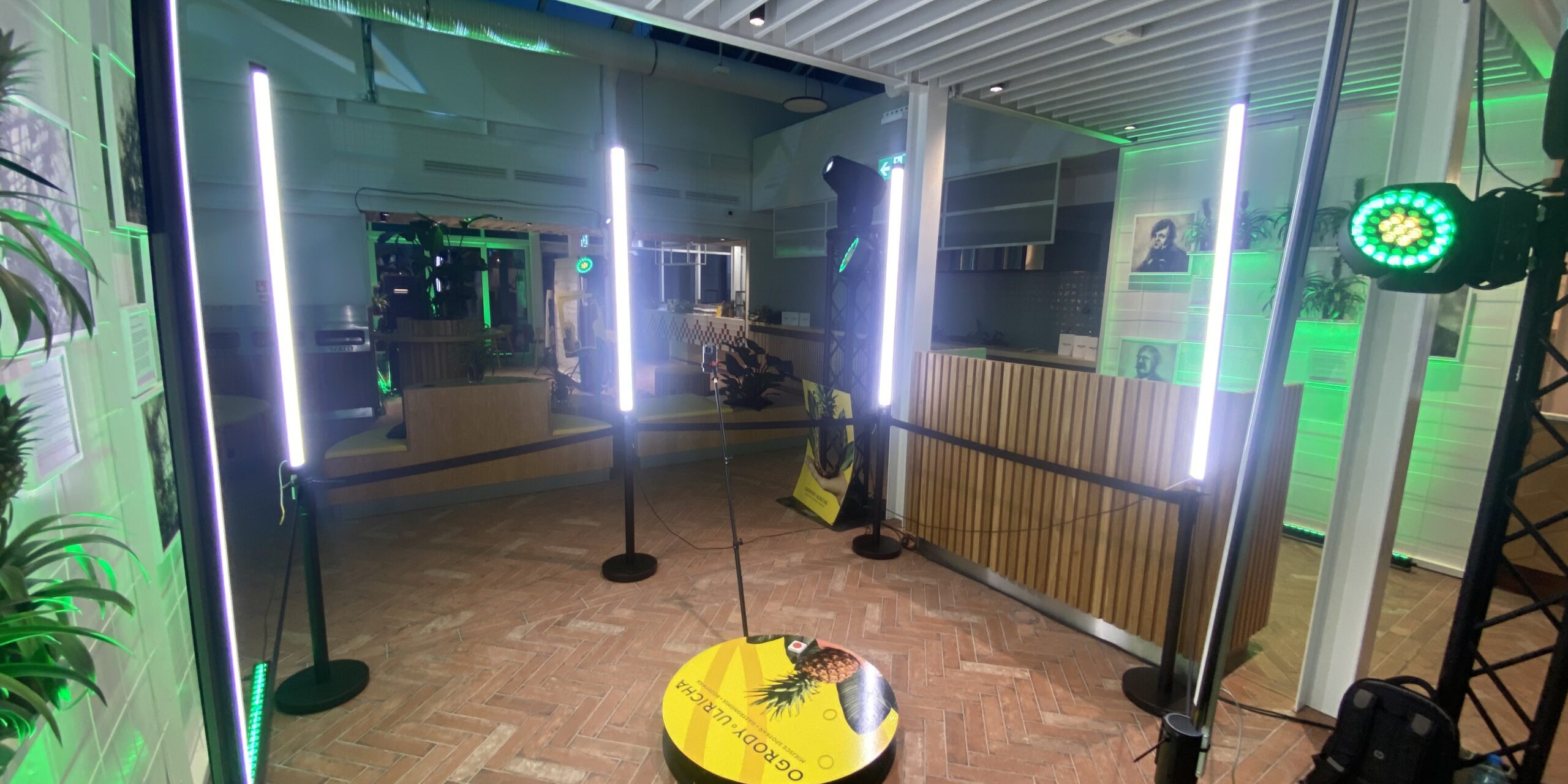 Fotobudka 360 spinner Wynajem Fotobudka 360 spinner Wynajem